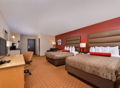 Clackamas Inn and Suites