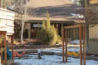 The Pines at Sunriver Hotels in Deschutes County