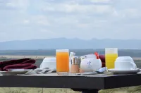 The Panari Hotel - Near Jomo Kenyatta International Airport - petit déjeuner