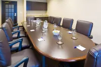 Holiday Inn Express & Suites FT Myers East- the Forum
