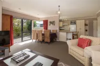 Palm Court Motor Inn Hotels in Rotorua