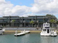 Sovereign Pier on the Waterways Hoteles en Whitianga