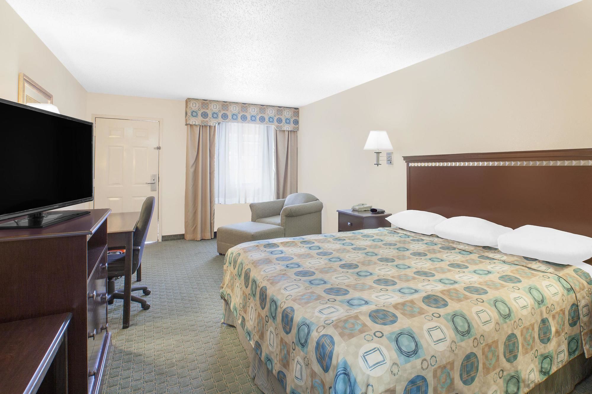 Super 8 by Wyndham Corpus Christi