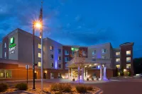 Holiday Inn Express & Suites Denver North - Thornton Hotels near Pinnacle