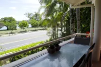 The Noosa Apartments Các khách sạn ở Mũi Noosa