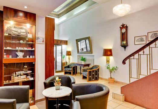 5. 호텔 내셔널 밤..