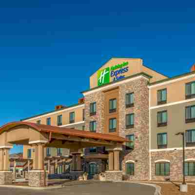 Holiday Inn Express & Suites Denver South - Castle Rock Hotel Exterior