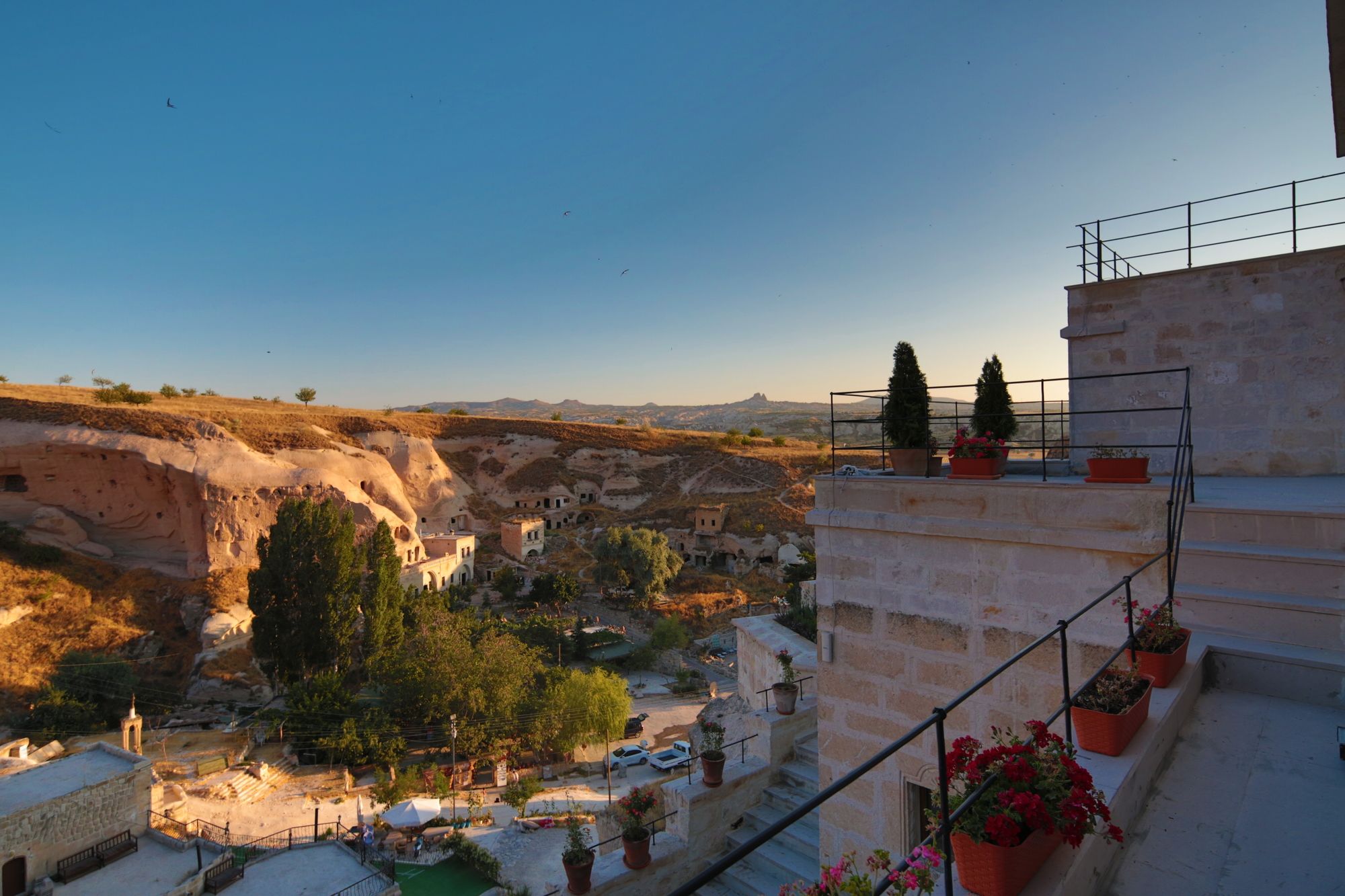 Fairyland Cave Hotel