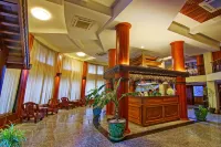 Shwe Ingyinn Hotel Mandalay - Kitchens