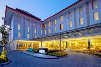 Harris Hotel and Conventions Denpasar Bali Hotels in Bali