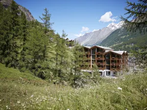 La Vue Luxury Living Apartments