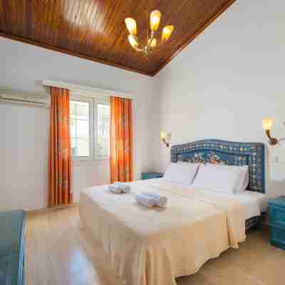 Villa Maria Beachfront Residence Rooms