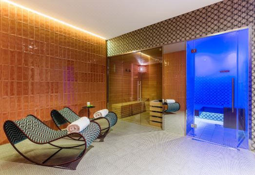 룸메이트 컬렉션 줄리아 로비