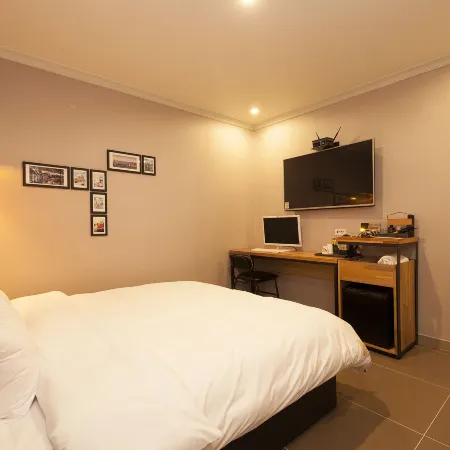 Hotel Gray