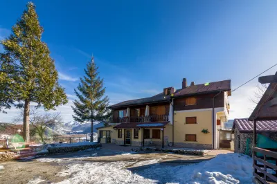 Hotel Pinguino Hoteles cerca de Castel Mancino