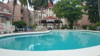 Ocho Rios Boardwalk Apartment Hotels in Greenwich Park