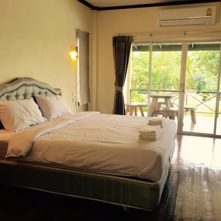 Be Fine Sabuy Hotel and Resort Отели рядом с достопримечательностью «Парк «Кхун Тхале»»