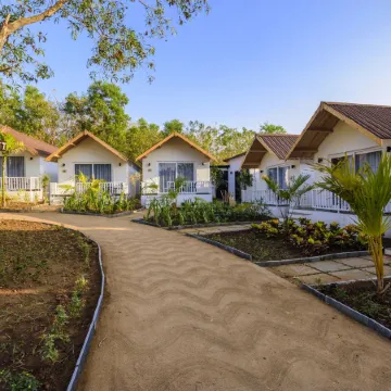 White Wood Resort by Stone Wood Hotels