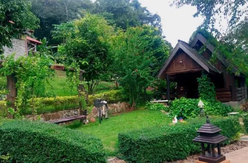 Sai Nam Wang Resort Hotels in Mae Wang