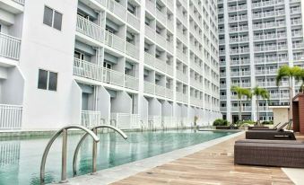 Condo Unit with Balcony in Manila