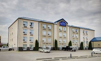 Lakeview Inns & Suites - Fort Saskatchewan