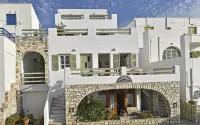 Hara Studios and Apartments