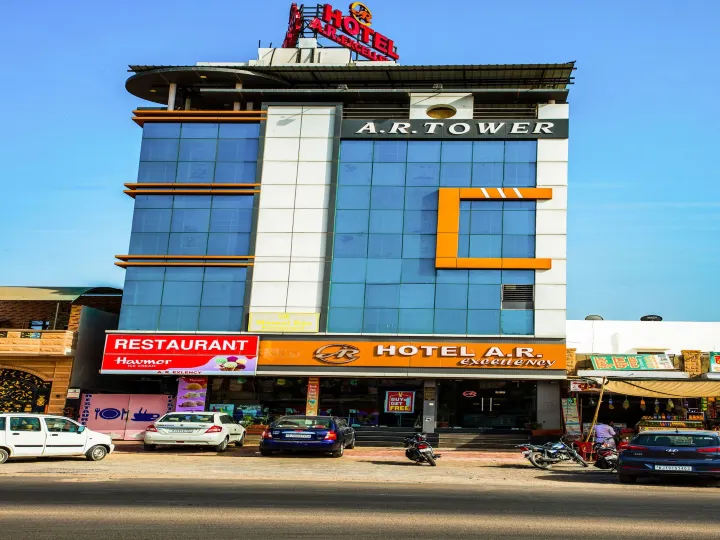 OYO 4278 AR 優越酒店