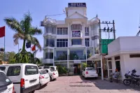 Hotel Sahil Palace