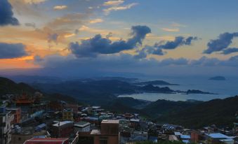 Jiufen Happyland B&B