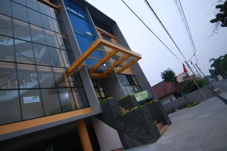 Khalifah Hotel Отели в г. Lorok Pakjo