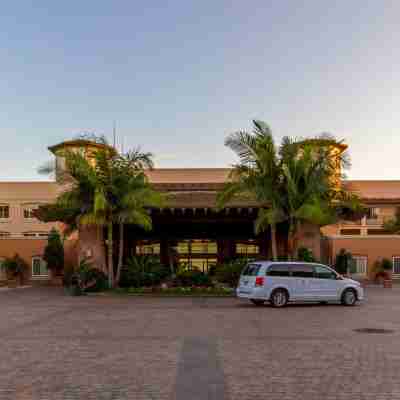 Grand Pacific Palisades Resort Hotel Exterior