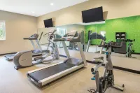 La Quinta Inn & Suites by Wyndham Buffalo Amherst