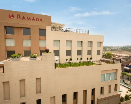 Vivanta Jammu City Centre Hotels in Jammu