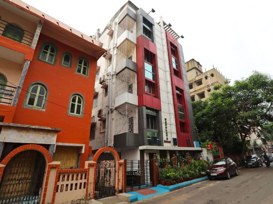 OYO 988 Hotel Metropolis Inn