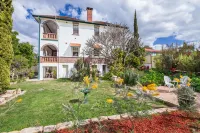 Cumquat House Hôtels à : Raceview
