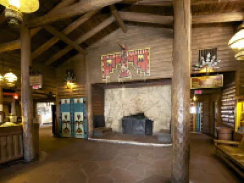 Bright Angel Lodge – Inside the Park Hotele w: Coconino County