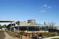Station Motel