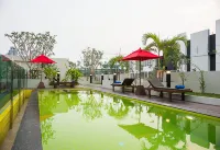 Sunshine Hip Hotel - pantai
