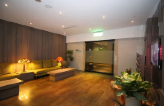 Grace Hotel Zhonghe Hotels near Jingxin Park