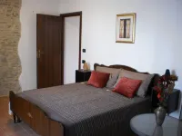 Charmingly restored apartment! Stunning views. - شقق