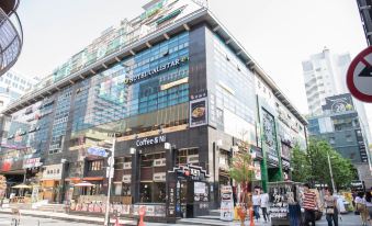 Calistar Hotel