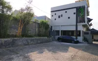 O3 Homestay Hotels in Batu Sub-District