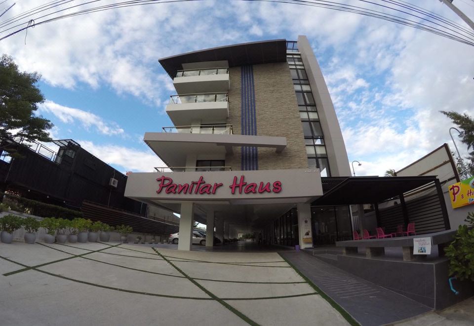 รีวิวพาณิต้า เฮาส์ - โปรโมชั่นโรงแรม 3 ดาวในชลบุรี | Trip.com