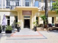 لا فيلا نيس بروميناد Hotels near غومبيتاه