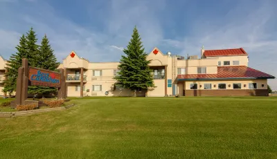 Best Maple Inn - Drayton Valley Hotel di Drayton Valley