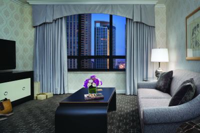 シティビュー付きウォータータワースイート ザ・リッツ・カールトン シカゴの写真