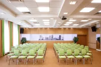 Open City Hotel Hotel di Naberezhnyye Chelny