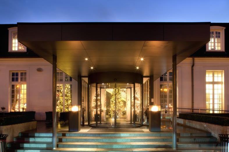 Van der Valk Hotel Brugge - Oostkamp, Oostkamp Latest Price & Reviews of  Global Hotels 2023 | Trip.com