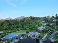 ホーム サラナム バトゥリティ Nungnung Waterfall周辺のホテル