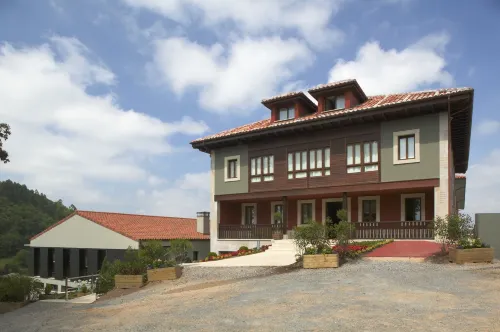 Hosteria de Torazo Nature Hotel & Spa Hotels in Torazo